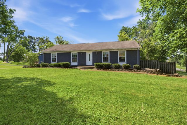 302 Gates Rd, Goodlettsville, TN 37072