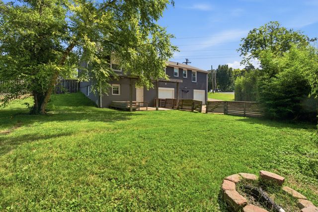 302 Gates Rd, Goodlettsville, TN 37072