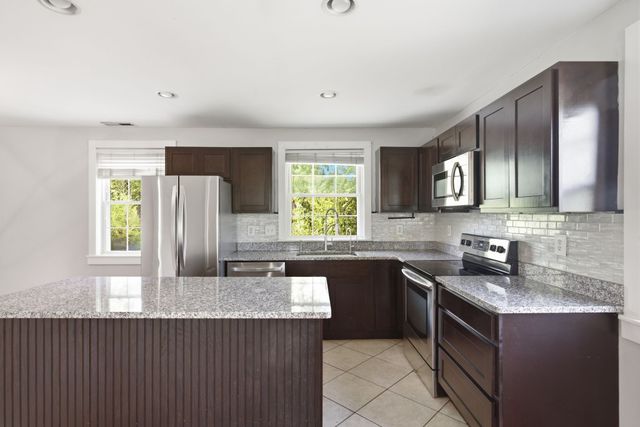 302 Gates Rd, Goodlettsville, TN 37072