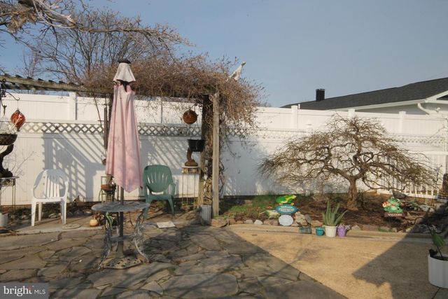 102 FERNGLEN AVE, Glen Burnie, MD 21061