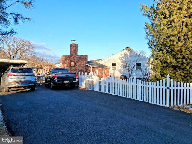 102 FERNGLEN AVE, Glen Burnie, MD 21061