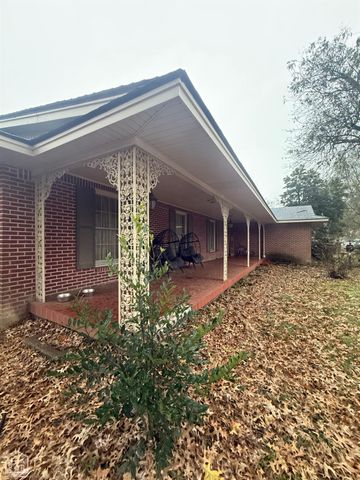 123 East Drive, Osceola, AR 72370
