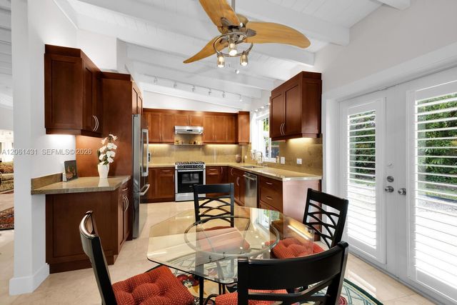 12200 SW 74th Ct, Pinecrest, FL 33156