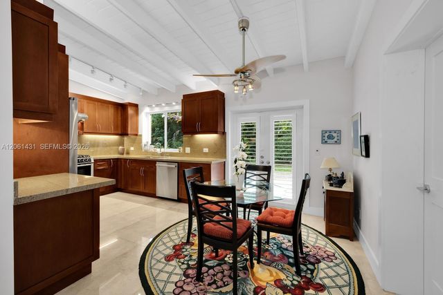 12200 SW 74th Ct, Pinecrest, FL 33156