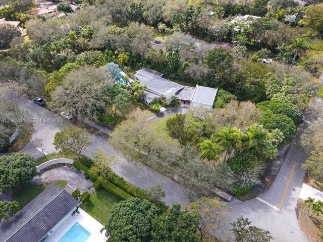 12200 SW 74th Ct, Pinecrest, FL 33156