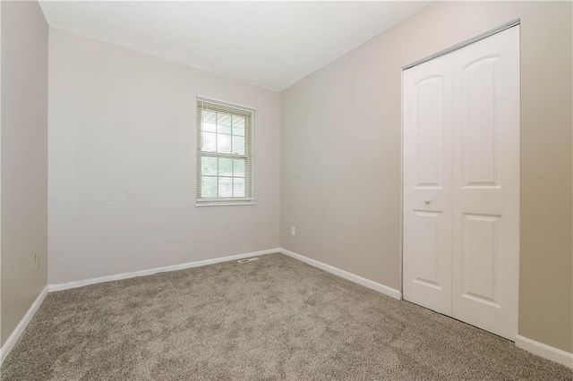 209 Valley Drive, Grain Valley, MO 64029