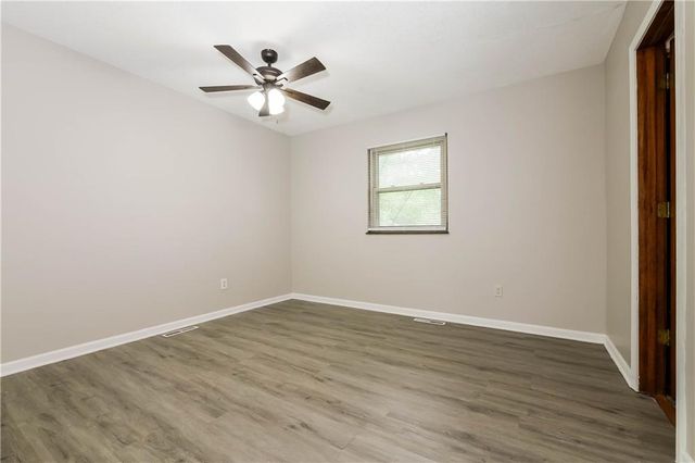 209 Valley Drive, Grain Valley, MO 64029