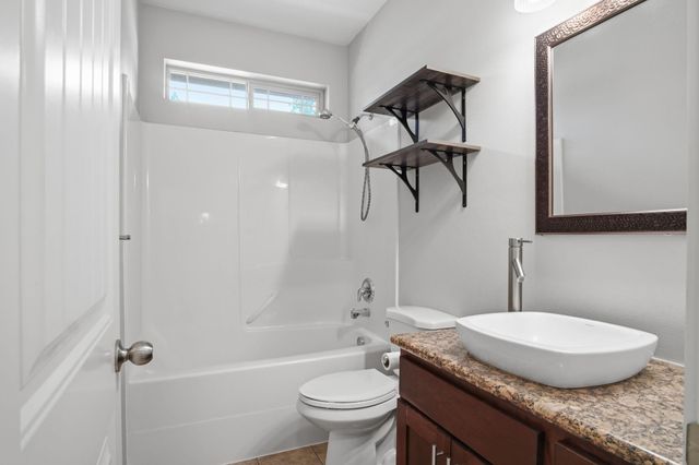 12612 N Ruby Rd, Spokane, WA 99218