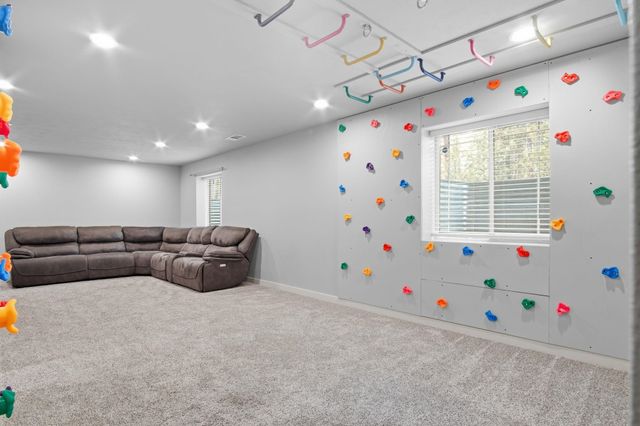 12612 N Ruby Rd, Spokane, WA 99218