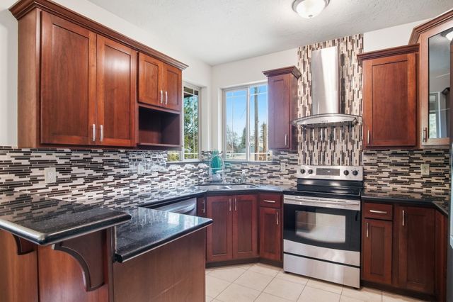 12612 N Ruby Rd, Spokane, WA 99218