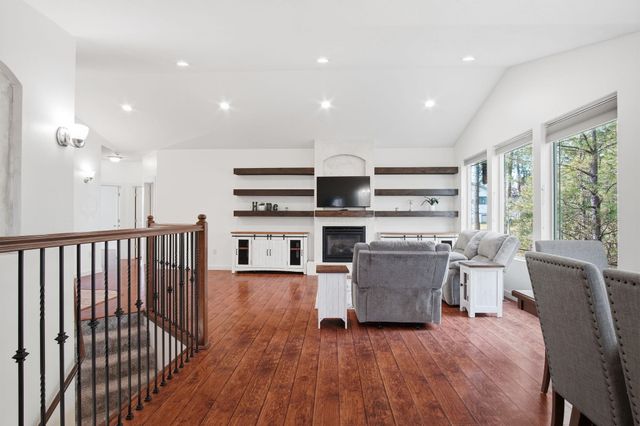 12612 N Ruby Rd, Spokane, WA 99218