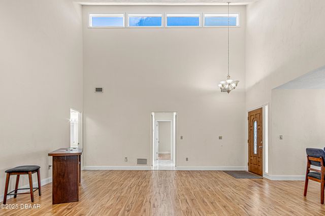 124 Loon Court, Daytona Beach, FL 32119