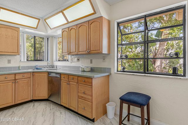 124 Loon Court, Daytona Beach, FL 32119