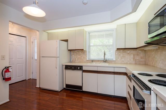 122-F Concordia Circle, Monroe, NJ 08831