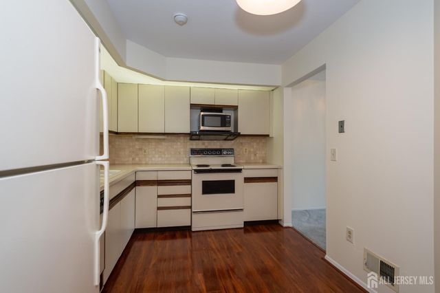 122-F Concordia Circle, Monroe, NJ 08831
