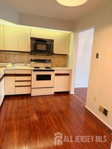 122-F Concordia Circle, Monroe, NJ 08831