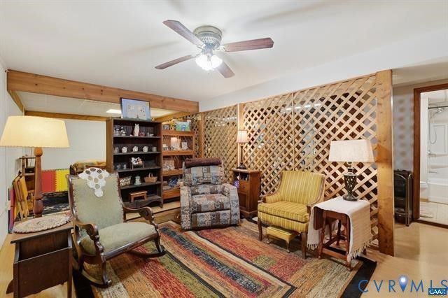 110 Patrick Henry Dr, Louisa, VA 23093