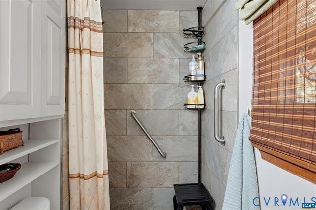 110 Patrick Henry Dr, Louisa, VA 23093