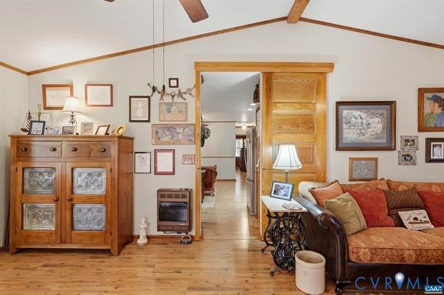 110 Patrick Henry Dr, Louisa, VA 23093