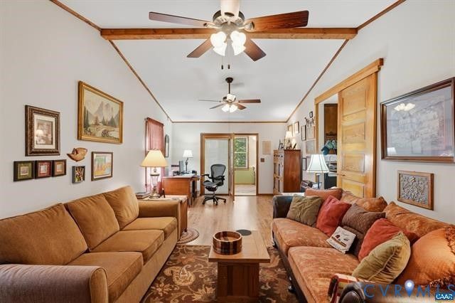110 Patrick Henry Dr, Louisa, VA 23093