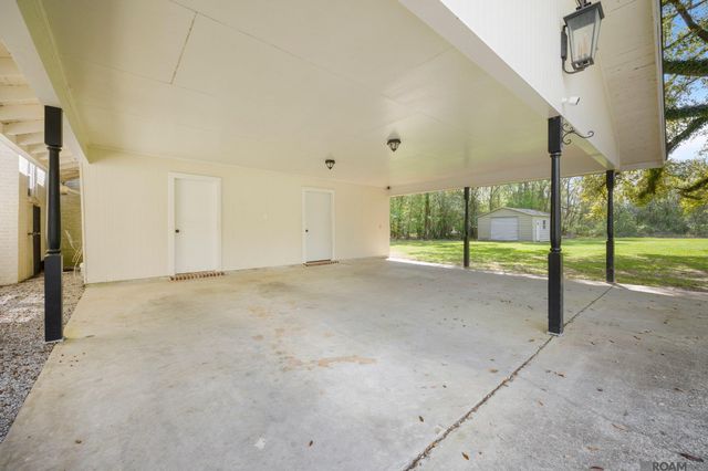 434 NE Centerville St, Denham Springs, LA 70726