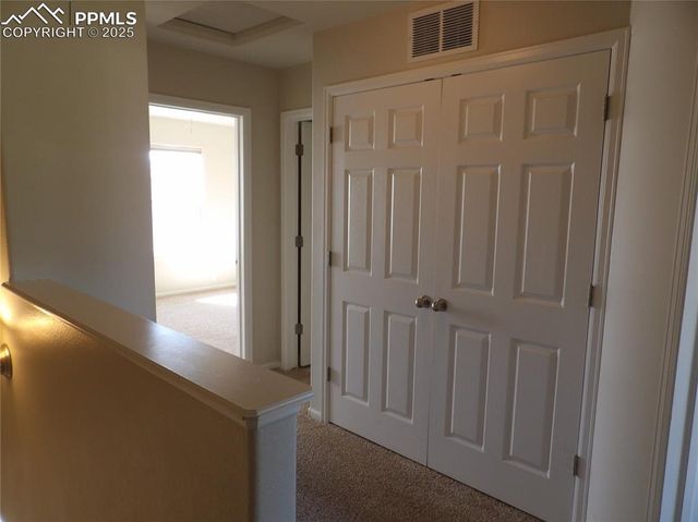 2163 Squawbush Ridge Grove, Colorado Springs, CO 80910