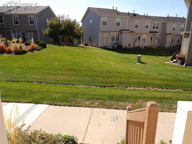 2163 Squawbush Ridge Grove, Colorado Springs, CO 80910