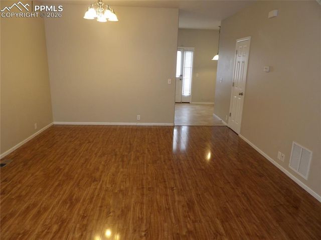 2163 Squawbush Ridge Grove, Colorado Springs, CO 80910