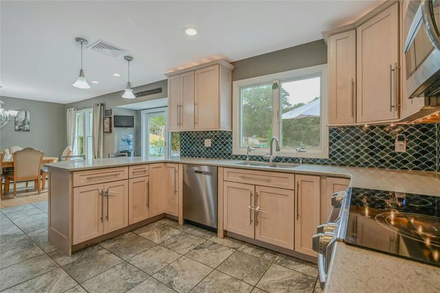10 Marc Drive, Ridge, NY 11961