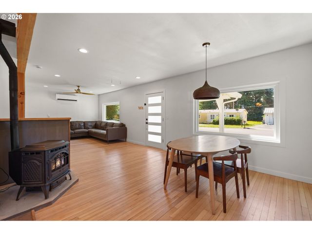 400 E YACOLT Rd, Yacolt, WA 98675