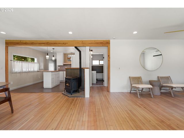 400 E YACOLT Rd, Yacolt, WA 98675