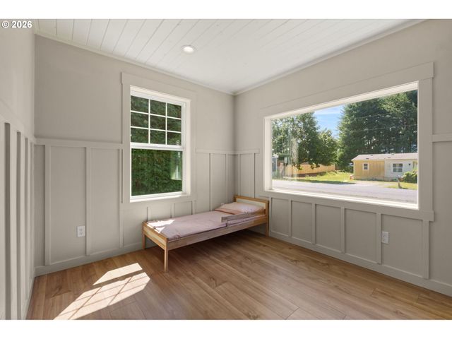 400 E YACOLT Rd, Yacolt, WA 98675
