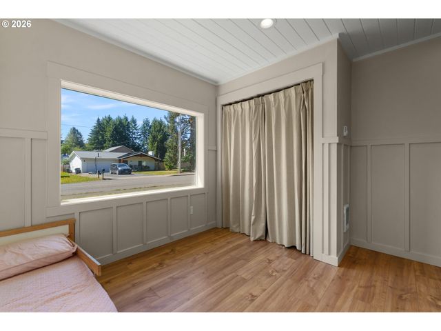 400 E YACOLT Rd, Yacolt, WA 98675