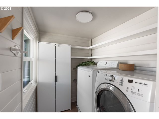 400 E YACOLT Rd, Yacolt, WA 98675