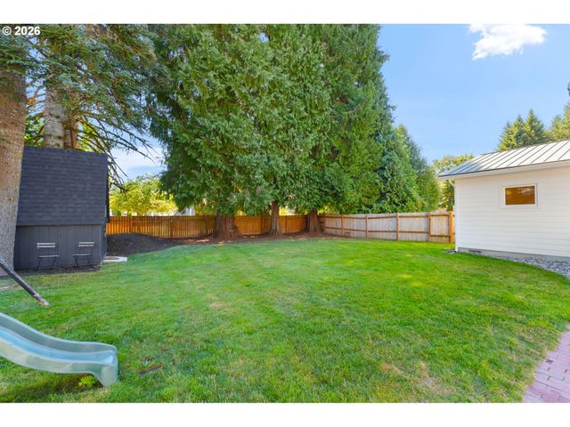 400 E YACOLT Rd, Yacolt, WA 98675