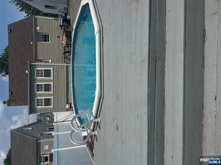 686 Teneyck Avenue, Lyndhurst, NJ 07071