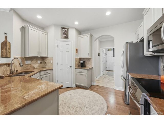 10084 Bluffmont Ln, Lone Tree, CO 80124