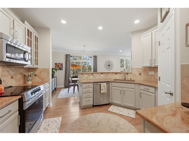 10084 Bluffmont Ln, Lone Tree, CO 80124