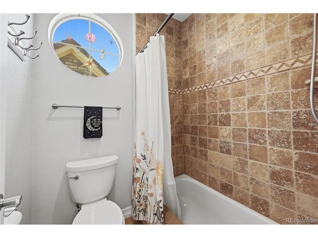 10084 Bluffmont Ln, Lone Tree, CO 80124
