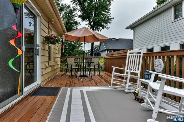 7 Lafayette Place, Waldwick, NJ 07463