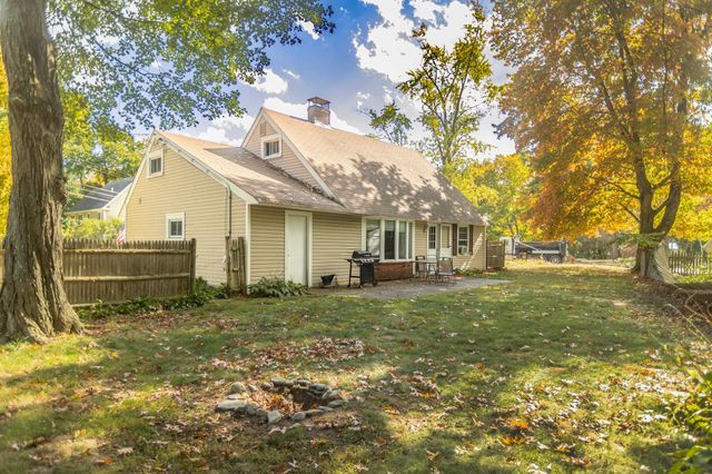 2 Granby Rd, Natick, MA 01760