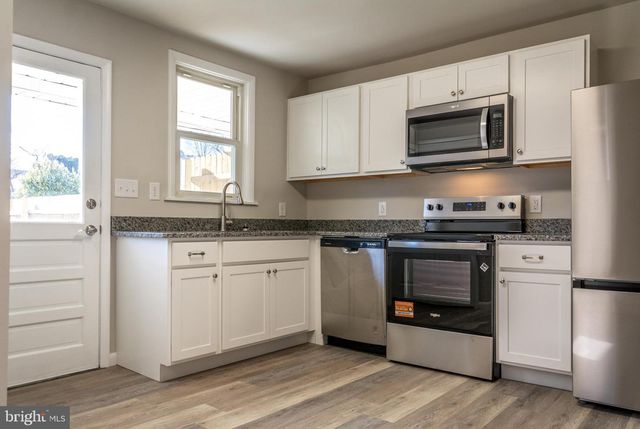 602 W MAIN STREET, Waynesboro, PA 17268