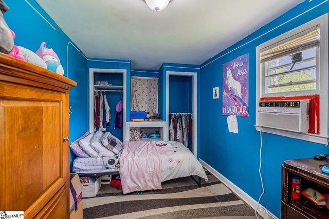 2 Woodward Street, Greenville, SC 29611