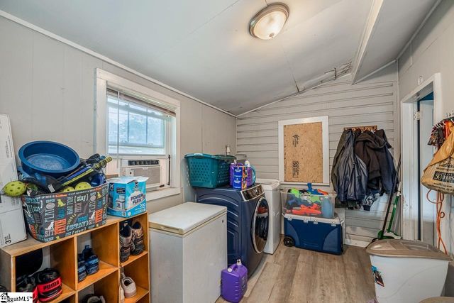 2 Woodward Street, Greenville, SC 29611