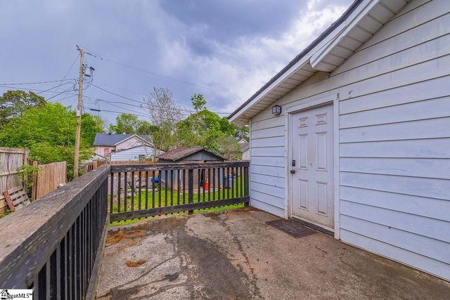 2 Woodward Street, Greenville, SC 29611