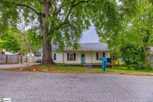 2 Woodward Street, Greenville, SC 29611