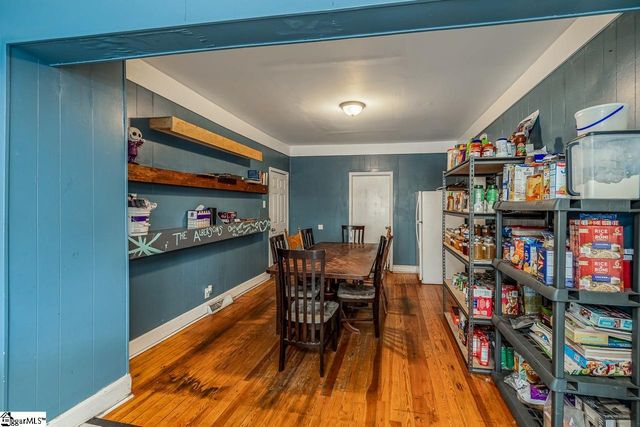 2 Woodward Street, Greenville, SC 29611