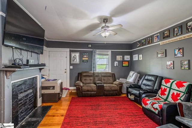 2 Woodward Street, Greenville, SC 29611