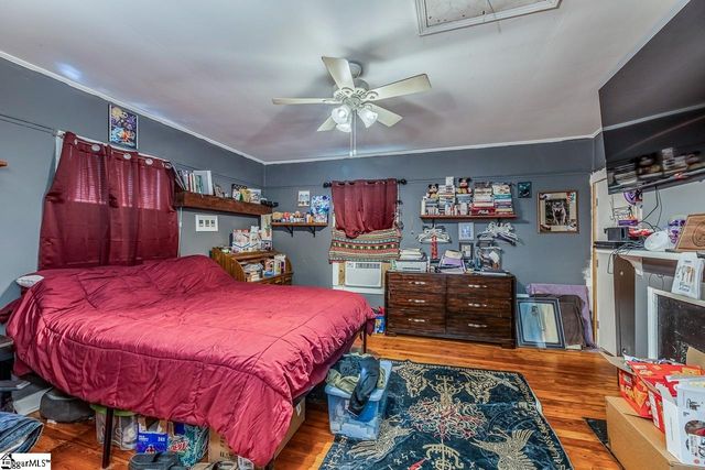 2 Woodward Street, Greenville, SC 29611