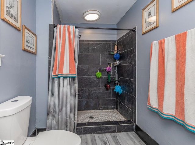 2 Woodward Street, Greenville, SC 29611